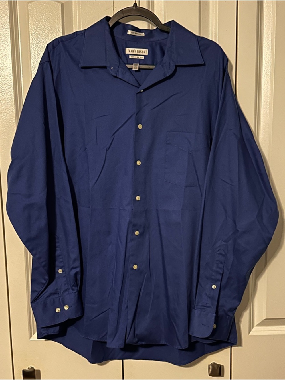Van Heusen Men's Deep Blue Long-Sleeve Dress Shirt